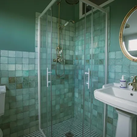 Domaine Du Chateau 住宿加早餐酒店