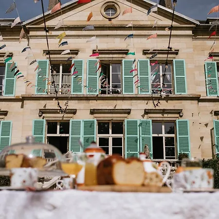 Domaine Du Chateau 4* Hondainville