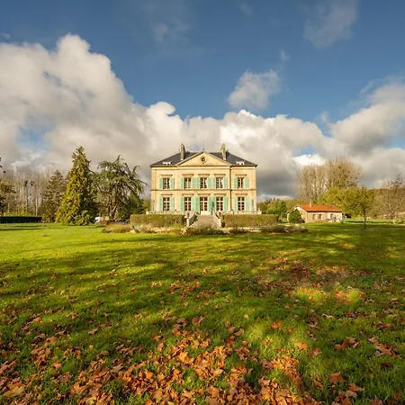 Domaine Du Chateau 4*