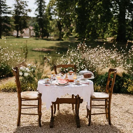 Bed and breakfast Domaine Du Chateau Hondainville