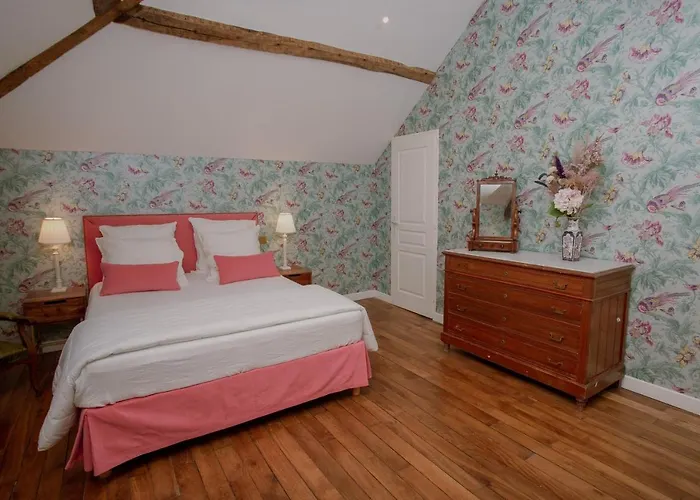 Bed & Breakfast Domaine Du Chateau Hondainville