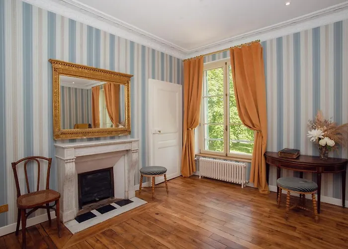 Domaine Du Chateau 4*