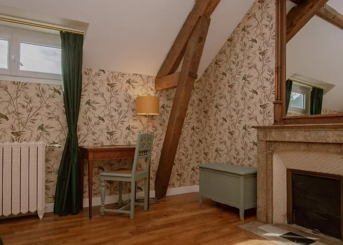 Bed & Breakfast Domaine Du Chateau Hondainville