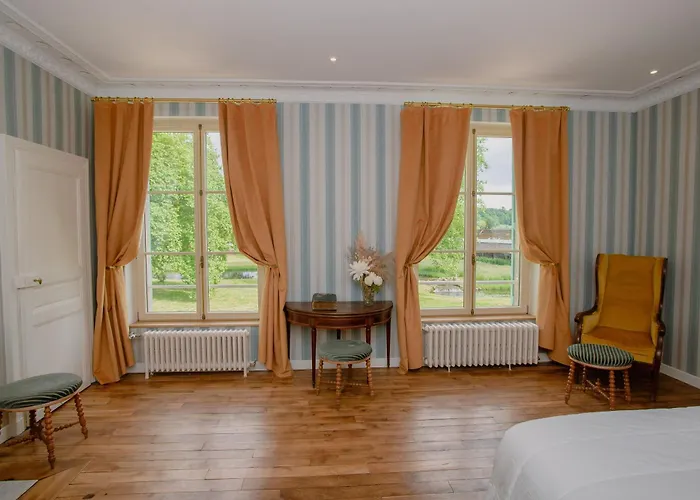 Domaine Du Chateau Bed & Breakfast 4*